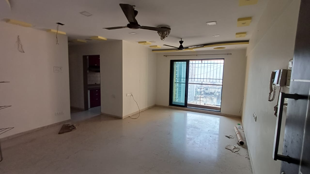 2.5 BHK + Extra Room Apartment For Rent in Dosti Vihar