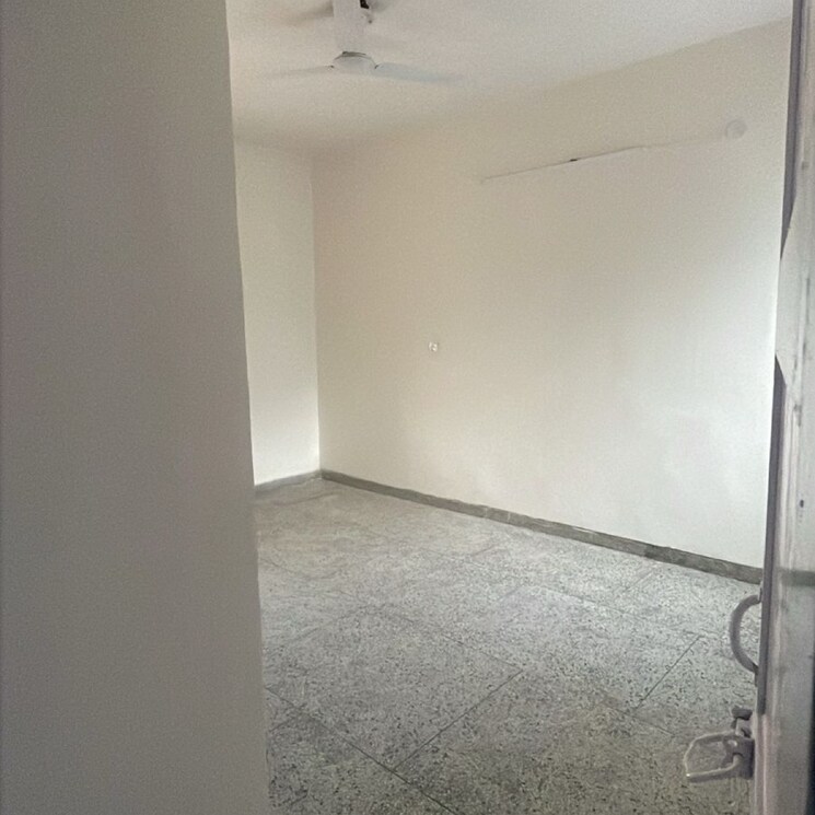 Room, kalkaji 2 Bedroom 1400 Sq.Ft. Apartment In Kalkaji Delhi 9540067