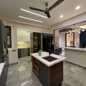 Master Bedroom in 6+ BHK Villa at Civil Lines – for Sale