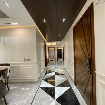 Staircase in 6+ BHK Villa at Civil Lines – for Sale