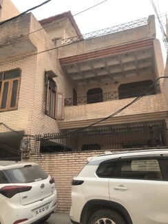 4 BHK Independent House For Sale in sector 11