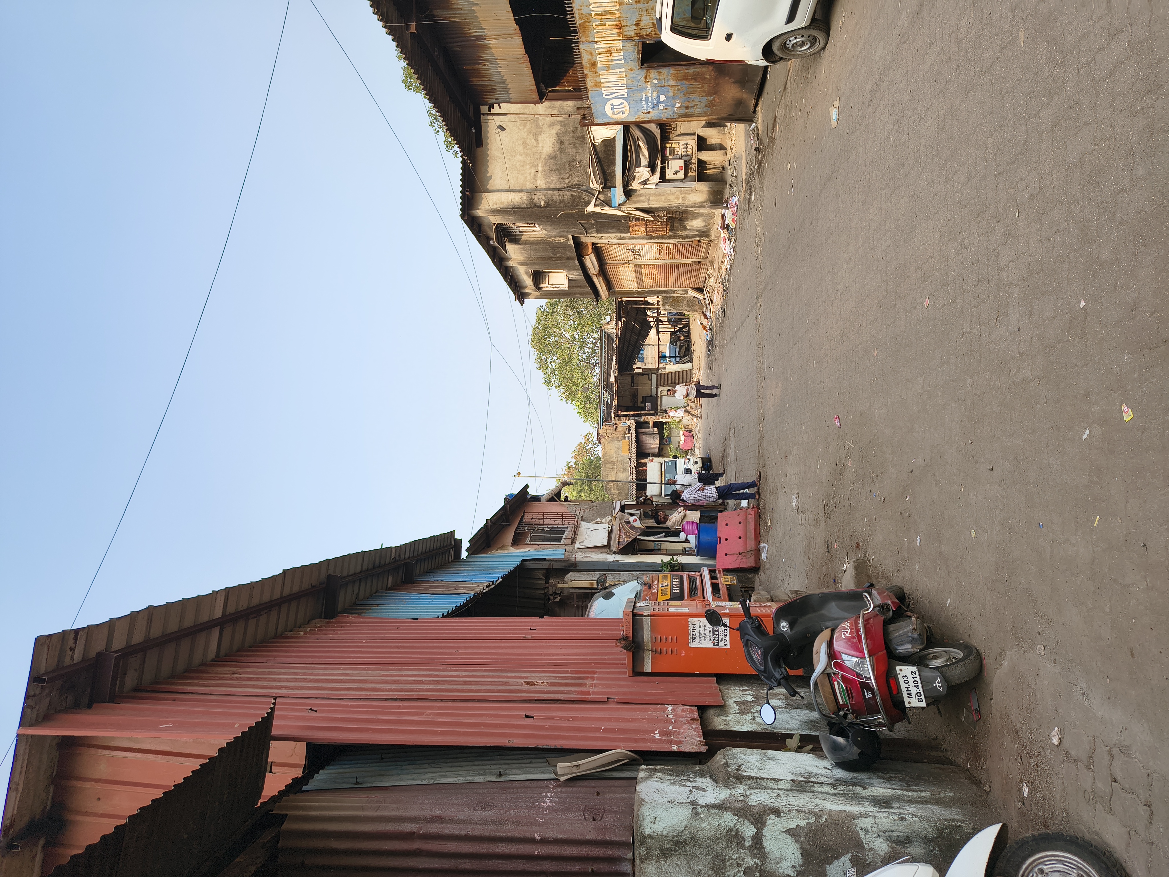 Warehouse For Rent in Gulab Saha Estate Lbs Roa