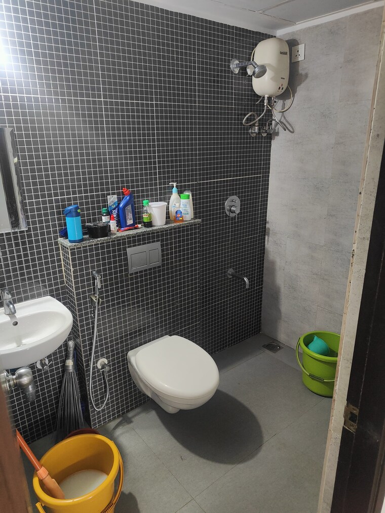 Bathroom, lodha-palava-urbano-d-and-e 2 Bedroom 569 Sq.Ft. Apartment In Dombivli East Thane 9540390