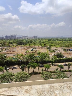 Plot Area in 2 BHK Apartment at Lodha Palava Downtown Dombivli East, Dombivli East – for Rent