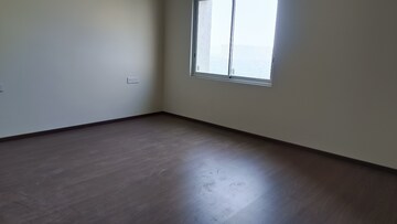 Room in 3 BHK Apartment at Aurobindo The Regent, Kondapur – for Sale