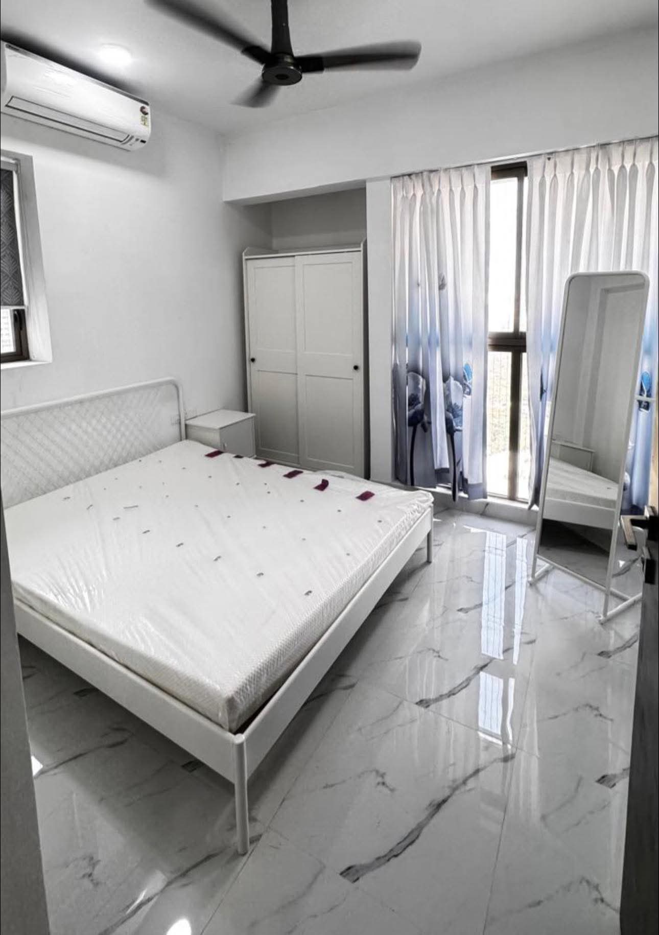 2 BHK Apartment For Rent in Raymond Ten X Vibes