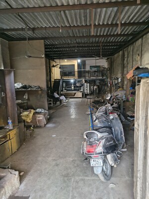  Warehouse For Rent in Kurla West