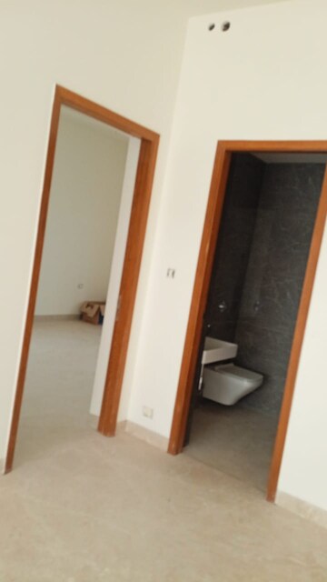 Room in 4 BHK Villa at Vertex Kingston Park, Nallagandla – for Sale