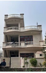 6 BHK 200 Sq.Yd. Penthouse in Shivalik Colony Village 