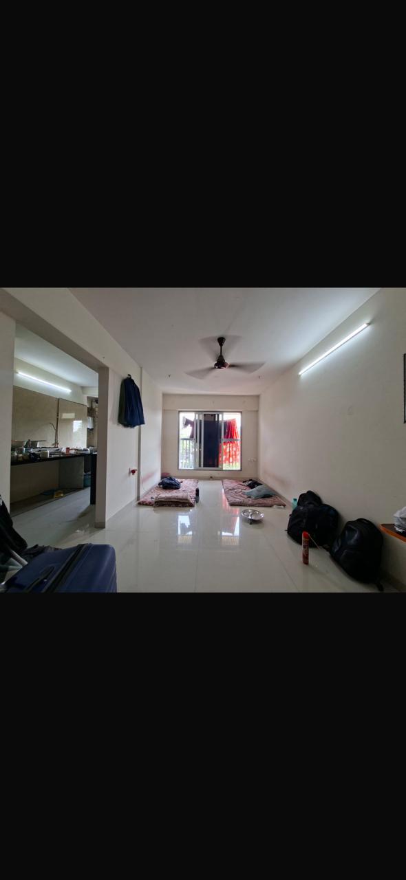1 BHK + Study Room Apartment For Rent in Kurla West Lbs Road 