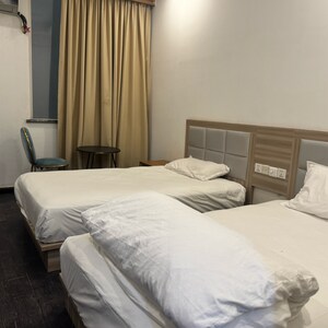 Bedroom in  Pg at Dlf Cyber City – for Rent