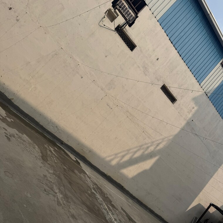 Bathroom, dlf cyber city Pg For Boys & Girls In Dlf Cyber City 9540974