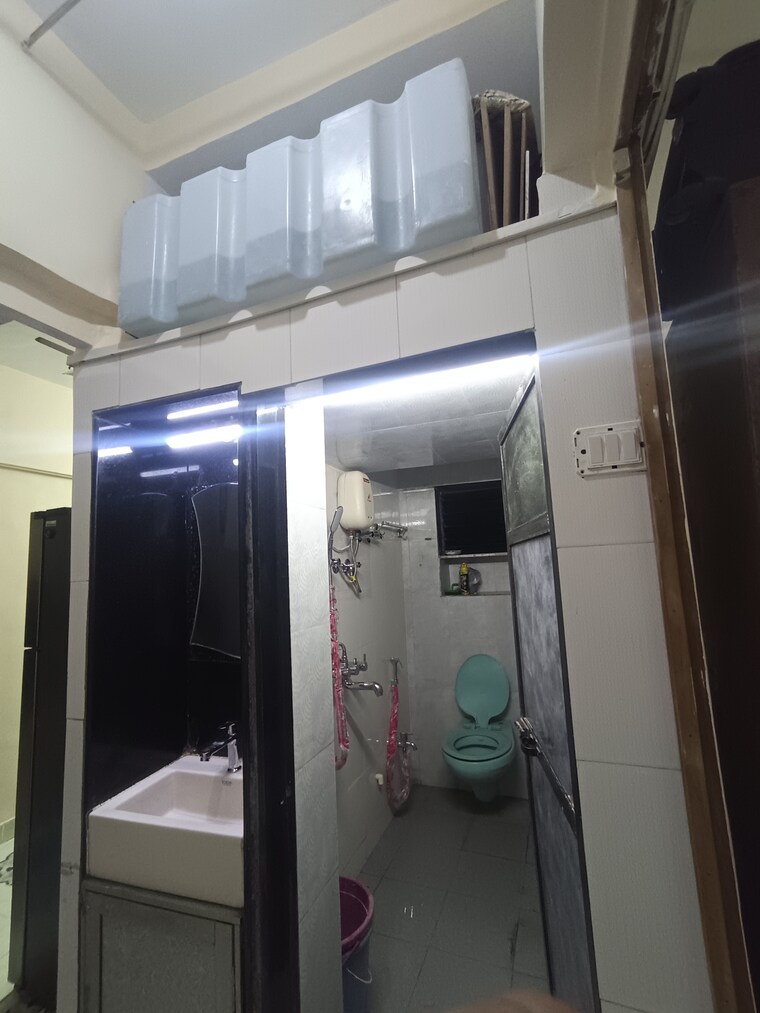 Kitchen, accord-bindra-one 1 RK 225 Sq.Ft. Apartment In Andheri East Mumbai 9541012