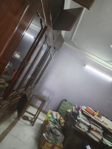 Room in 1 BHK Apartment at Vasant Kunj – for Sale