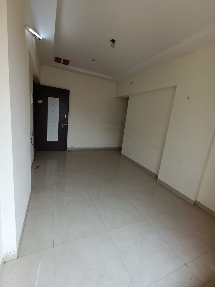 Room, rr-hill-galaxy 1 Bedroom 402 Sq.Ft. Apartment In Mira Road Thane 9541063