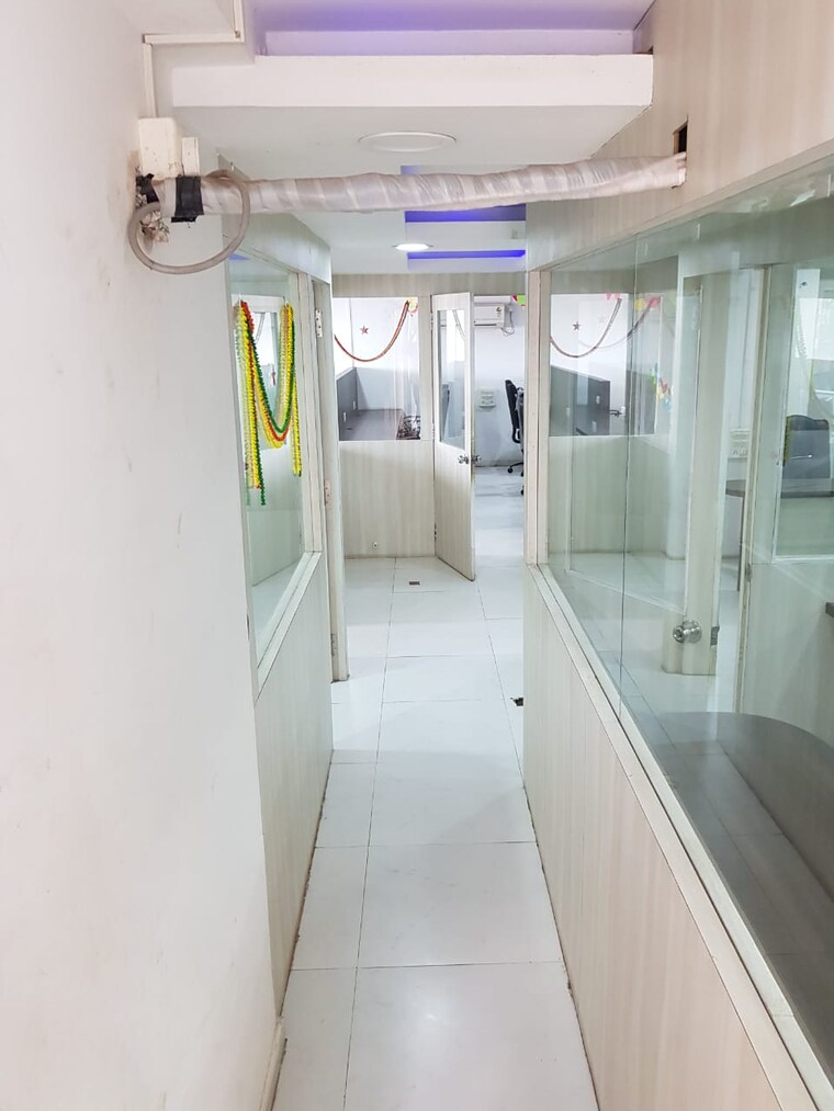 undefined, alkapuri Commercial Office Space 1500 Sq.Ft. In Alkapuri Vadodara 9541069