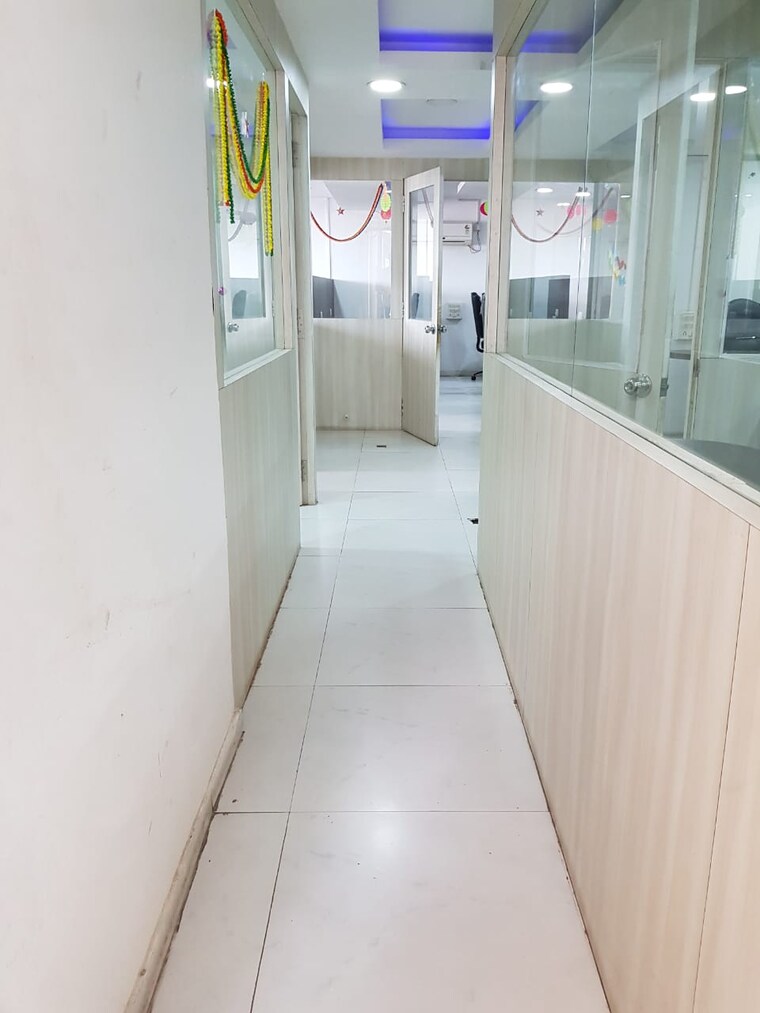undefined, alkapuri Commercial Office Space 1500 Sq.Ft. In Alkapuri Vadodara 9541069