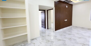 Room in 2 BHK Apartment at Tarnaka – for Sale