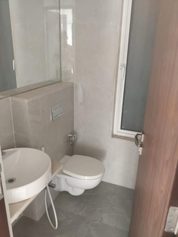 Bathroom, omkar-alta-monte 3 Bedroom 2382 Sq.Ft. Apartment In Malad East Mumbai 9541105