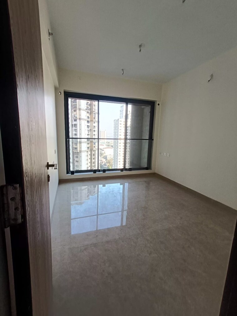 Room, chandak-cornerstone 2 Bedroom 584 Sq.Ft. Apartment In Worli Mumbai 9541122
