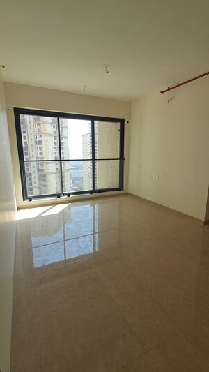 Furnished Amenities in 2 BHK Apartment at Chandak Cornerstone, Worli – for Rent