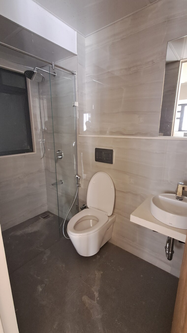 Bathroom, chandak-cornerstone 2 Bedroom 584 Sq.Ft. Apartment In Worli Mumbai 9541122