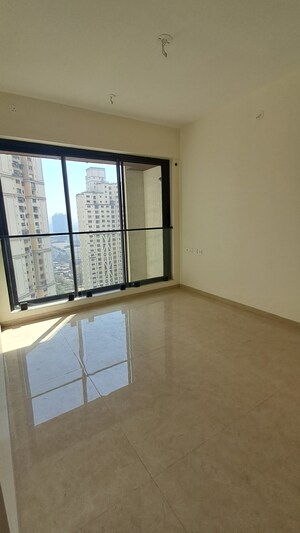 Furnished Amenities in 2 BHK Apartment at Chandak Cornerstone, Worli – for Rent