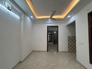 Room in 2 BHK Builder Floor at Chattarpur – for Rent
