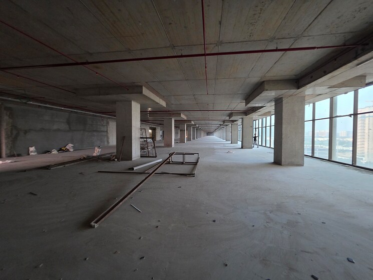  Parking, madhapur Commercial Office Space 5000 Sq.Ft. In Madhapur Hyderabad 9541136