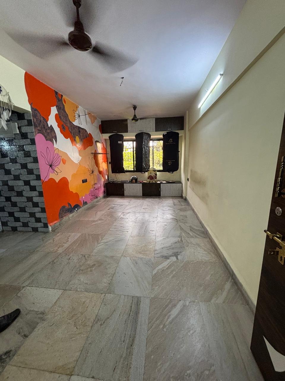 1 BHK 600 Sq.Ft. Apartment in Sahayog Complex