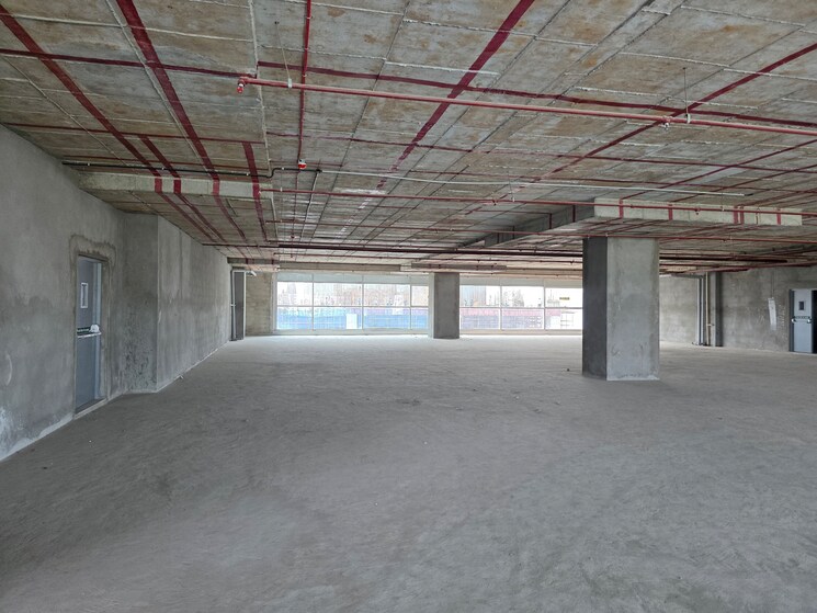  Parking, madhapur Commercial Office Space 10000 Sq.Ft. In Madhapur Hyderabad 9541152