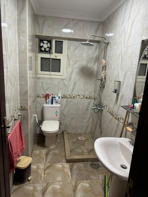 Bathroom in 3 BHK Apartment at Aristo Pearl Residency, Prabhadevi – for Rent