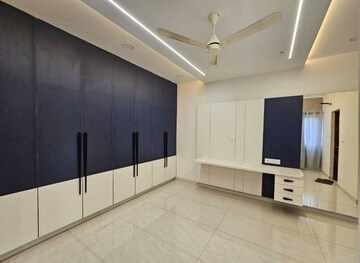 Room in 3 BHK Apartment at Prestige Beverly Hills, Kokapet – for Rent