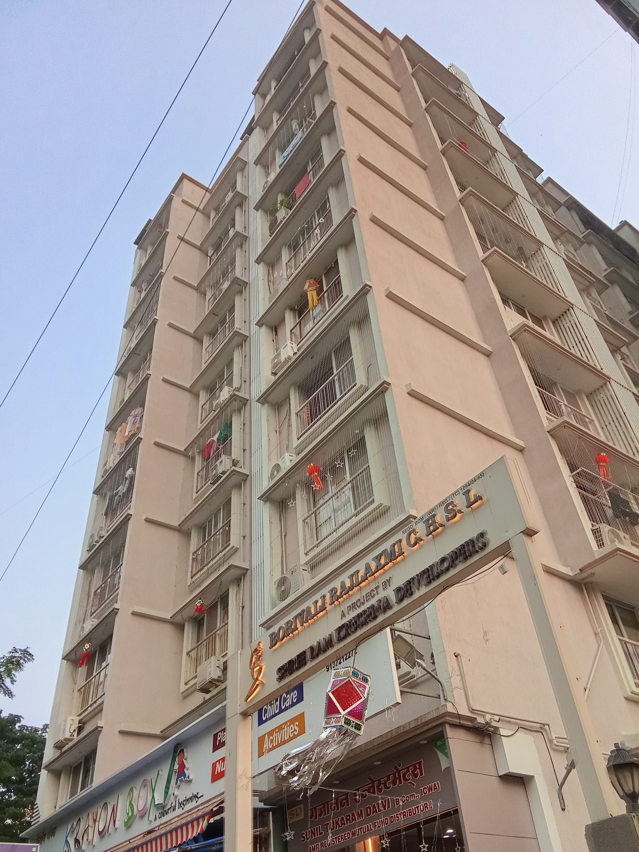 1 BHK 650 Sq.Ft. Apartment in Raj Laxmi CHS