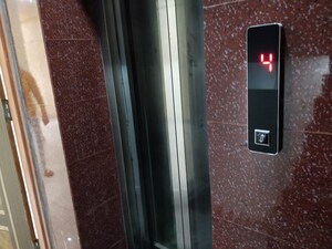 Furnished Amenities in 2 BHK Builder Floor at Mayur Vihar 1 – for Rent