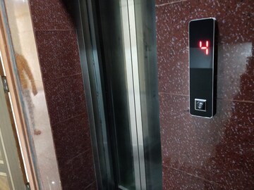 Furnished Amenities in 2 BHK Builder Floor at Mayur Vihar Phase 1 – for Rent