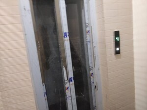 Building Lobby in 3 BHK Builder Floor at Mayur Vihar Phase 1 – for Rent