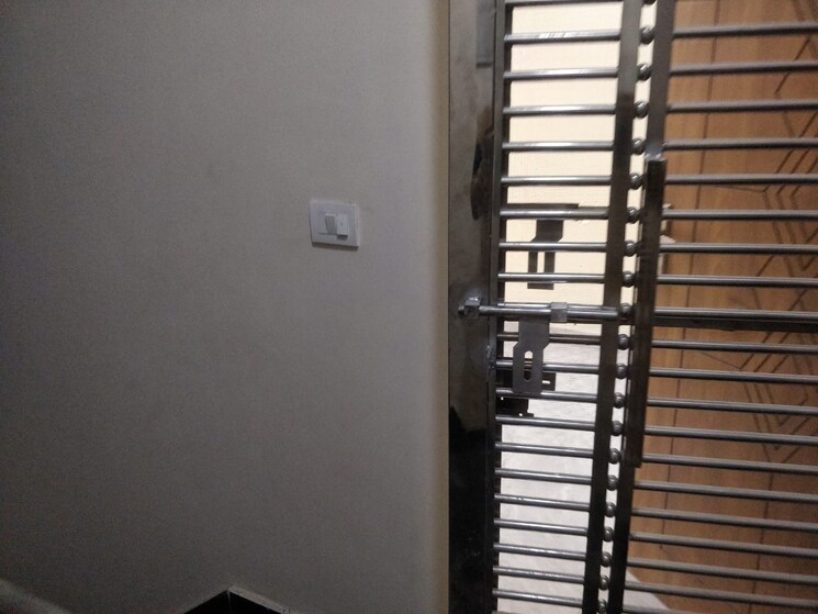 undefined, mayur vihar phase 1 3 Bedroom 900 Sq.Ft. Builder Floor In Mayur Vihar Phase 1 Delhi 9541184