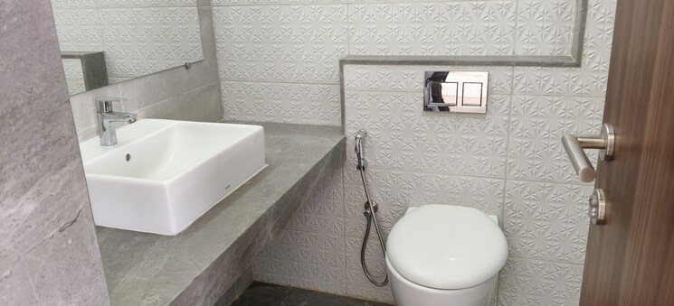 Bathroom, kalpataru-radiance 3 Bedroom 1032 Sq.Ft. Apartment In Goregaon West Mumbai 9541196