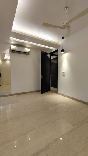 Master Bedroom in 3 BHK Builder Floor at Greater Kailash I – for Rent