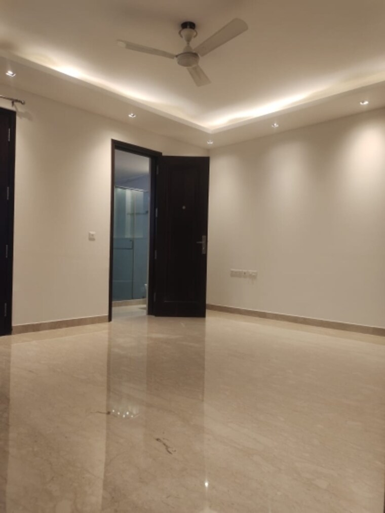 Master Bedroom, greater kailash i 3 Bedroom 2000 Sq.Ft. Builder Floor In Greater Kailash I Delhi 9541226