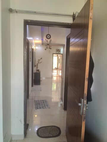 Furnished Amenities in 3 BHK Builder Floor at Parklands, Sector 85 – for Sale