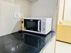 Furnished Amenities in 6 BHK Villa at Sector 25 – for Rent