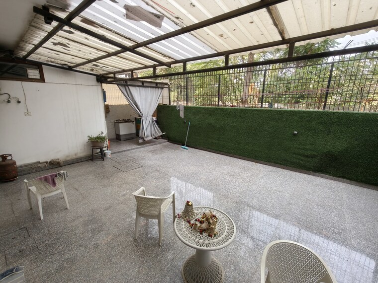 Team Area, parklands 4 Bedroom 418 Sq.Yd. Builder Floor In Sector 85 Faridabad 9541235