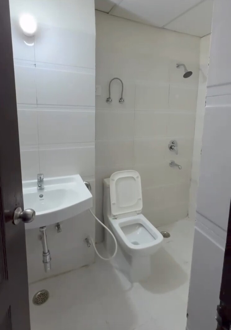 Bathroom, vvip-addresses 2 Bedroom 935 Sq.Ft. Apartment In Raj Nagar Extension Ghaziabad 9541239