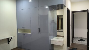 Room in 3 BHK Apartment at Kondapur – for Rent