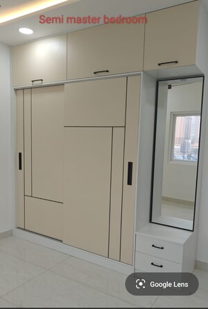 Room in 3 BHK Apartment at Prestige Beverly Hills, Kokapet – for Rent