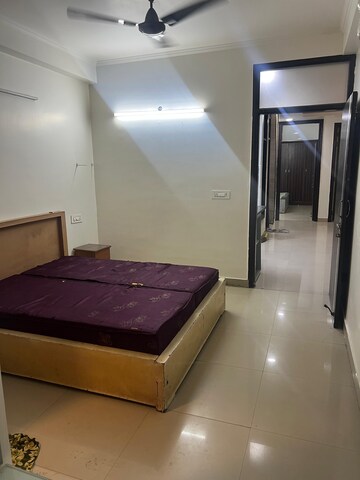 Bedroom in 1 BHK Builder Floor at South Extension ii – for Rent