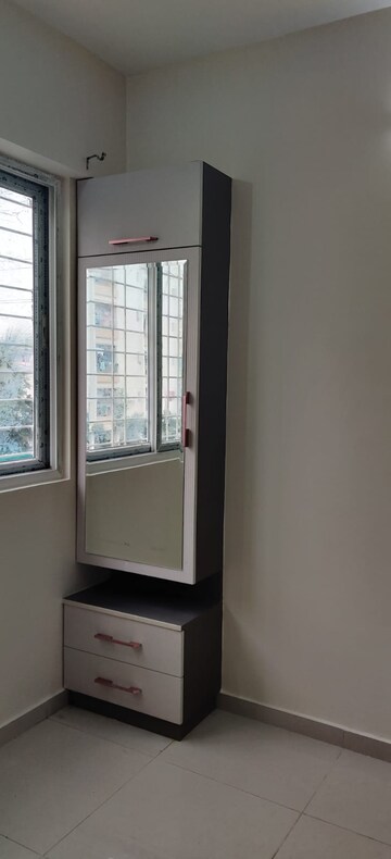 Room in 2 BHK Apartment at INDIS VB City, Bolarum – for Rent