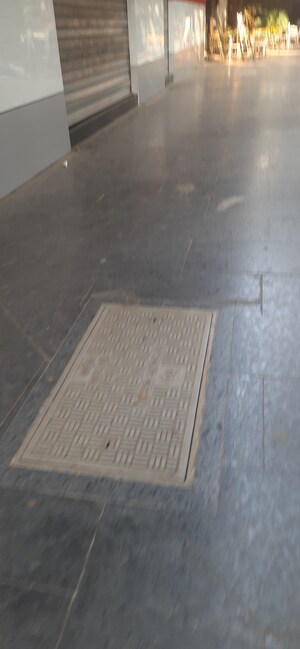  Shop For Rent in Bandra West